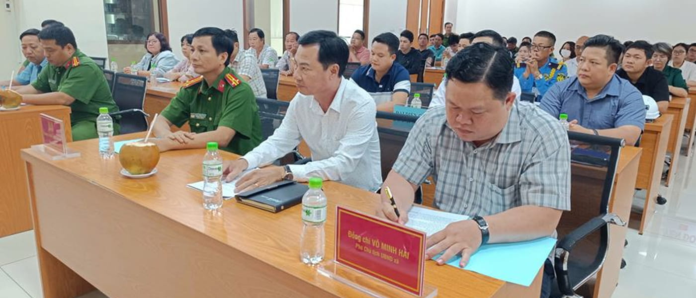 Ký kết văn bản đảm bảo an ninh trật tự tại KCN