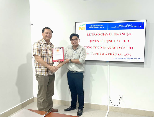 Lễ trao Giấy chứng nhận Quyền Sử Dụng Đất cho Công ty CỔ PHẦN NGUYÊN LIỆU THỰC PHẨM Á CHÂU SÀI GÒN