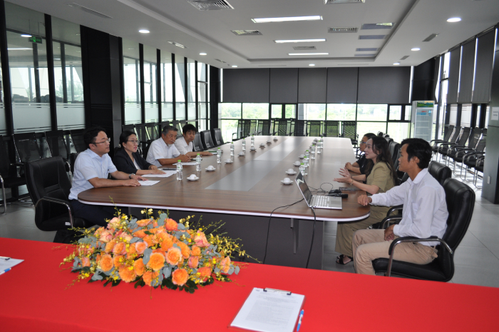 Công ty TNHH PEACE-LON VIETNAM có vị trí tại lô đất: C8b-2 đường Ngang 04, Khu công nghiệp Phú An Thạnh, Xã An Thạnh, Huyện Bến Lức, Tỉnh Long An .
