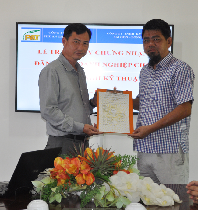 LỄ TRAO GIẤY CHỨNG NHẬN ĐĂNG KÝ DOANH NGHIỆP GIẤY CHỨNG NHẬN ĐẦU TƯ VÀ GCNQSDD CHO CÔNG TY TNHH KỸ THUẬT SÀI GÒN LONG AN