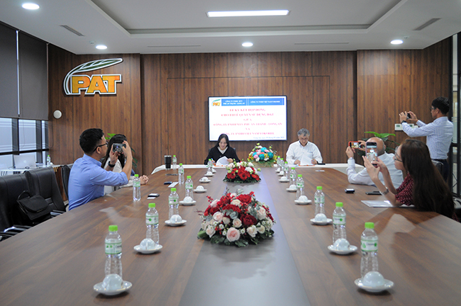 LỄ KÝ KẾT HỢP ĐỒNG THUÊ ĐẤT GIỮA CÔNG TY TNHH MTV PHÚ AN THẠNH – LONG AN VÀ CÔNG TY TRÁCH NHIỆM HỮU HẠN VIỆT NAM YOKOREI